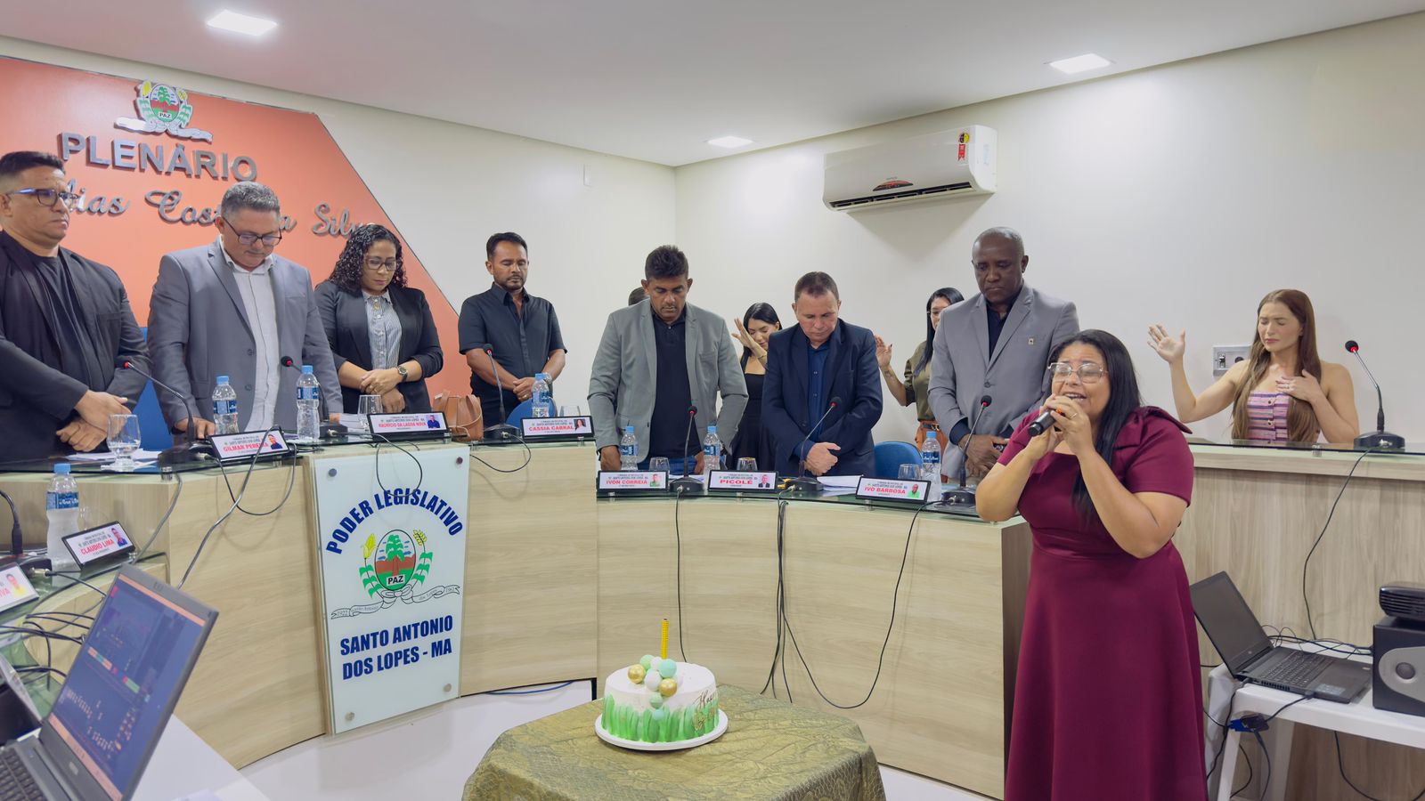 Câmara de Santo Antônio dos Lopes aprova título de cidadania e realiza homenagem ao presidente...